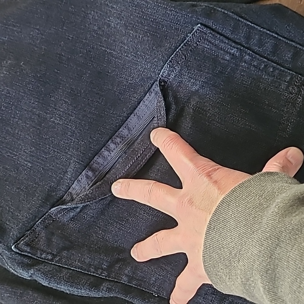Jeans - Picture 4 of 6